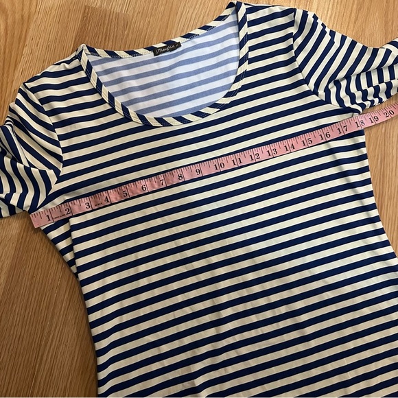 J. McLaughlin blue cream/white stripe 3/4 length size medium shirt - Picture 3 of 9